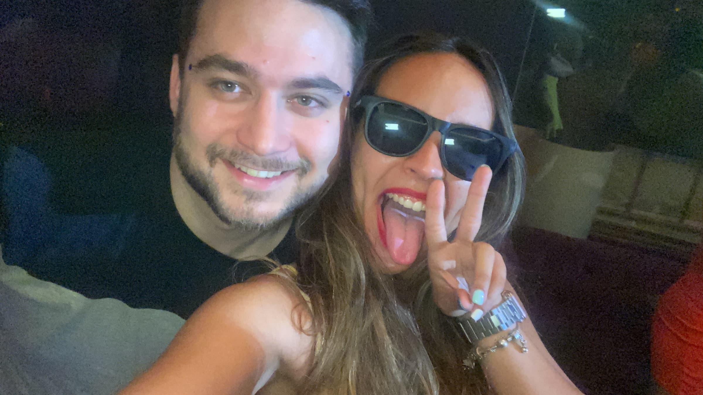 Igor y Ari en una de sus primeras fotografías juntos